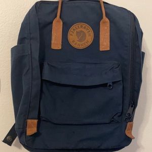 Navy Fjallraven Kanken No. 2